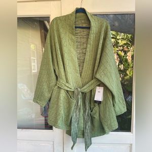 Nike Yoga Kimono